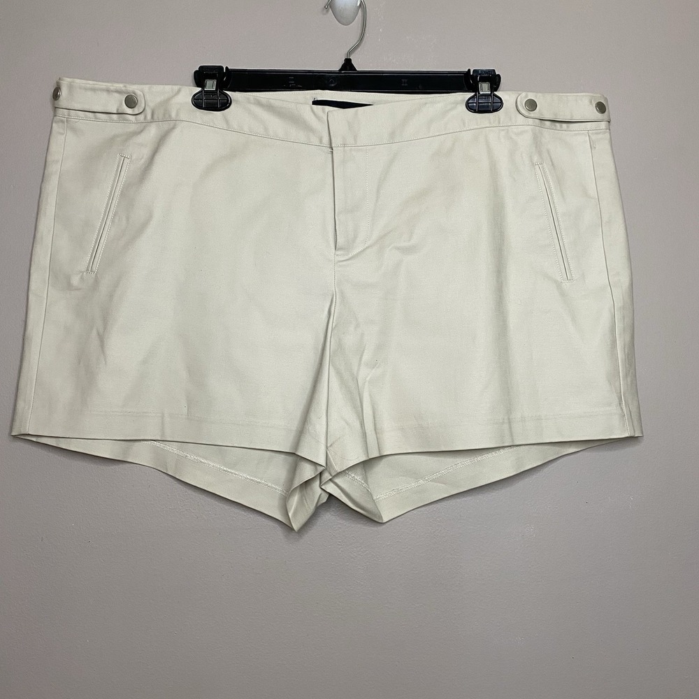 Torrid‎ Womens Shorts Beige Stretch Khaki  Plus Size 26